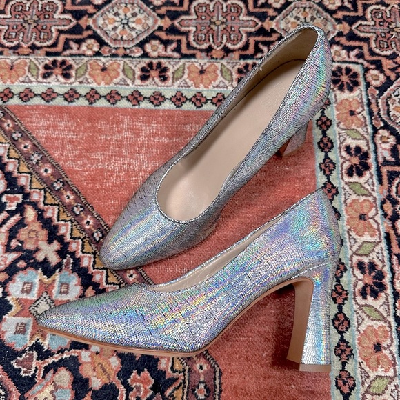 Maryam Nassir Zadeh Isa Pump Silver Metallic Heels NWT - Picture 2 of 8